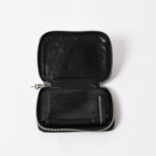 Load image into Gallery viewer, 極美品 CHROME HEARTS クロムハーツ クロスパッチ BABY BANK ROBBER 3セメタリー レザー ベイビー ウォレット 財布 CHクロス装飾 中古 4a005609