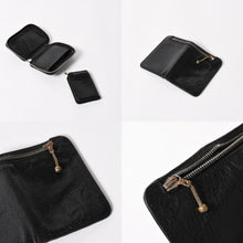 Load image into Gallery viewer, 極美品 CHROME HEARTS クロムハーツ クロスパッチ BABY BANK ROBBER 3セメタリー レザー ベイビー ウォレット 財布 CHクロス装飾 中古 4a005609