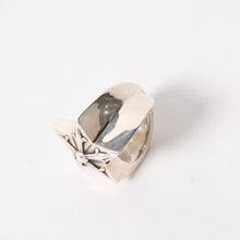 Load image into Gallery viewer, CHROME HEARTS クロムハーツ ラージスターリング SV925 シルバー 13号 アクセサリー リング 44.2g 美品 中古 小物 4a005591