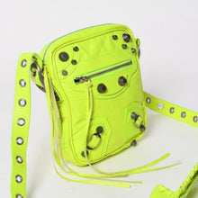 Load image into Gallery viewer, 極美品 BALENCIAGA バレンシアガ ル・カゴール クロスボディバッグ ショルダーバッグ イエロー グリーン 719065 中古 4a005101