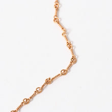 Load image into Gallery viewer, 極美品 CHROME HEARTS クロムハーツ 22K ゴールド ツイストチェーン ネックレス 16インチ アルファベット FUCK YOU 重量約14.5g 中古 4a005617