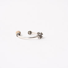 Load image into Gallery viewer, 極美品 CHROME HEARTS クロムハーツ SPINNER HOOP MINI CH スピナー フープミニ ピアス シルバー925 3.6g 中古 4a005580