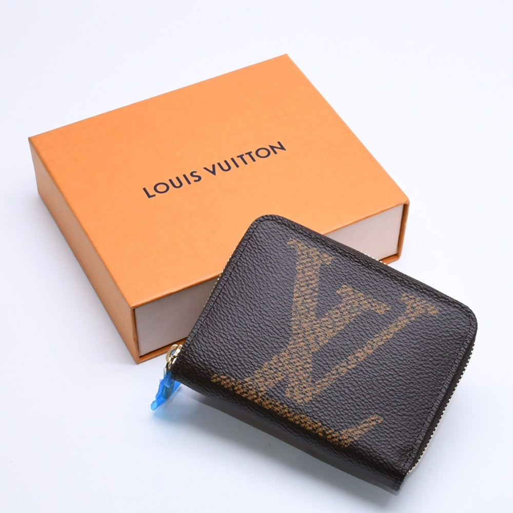 新品未使用 LOUIS VUITTON ルイヴィトン モノグラム ジャイアント ジッピー コインバース M69354 モノグラム ジャイアント キャンバス 中古 4a005620