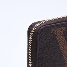 将图片加载到图库查看器，新品未使用 LOUIS VUITTON ルイヴィトン モノグラム ジャイアント ジッピー コインバース M69354 モノグラム ジャイアント キャンバス 中古 4a005620