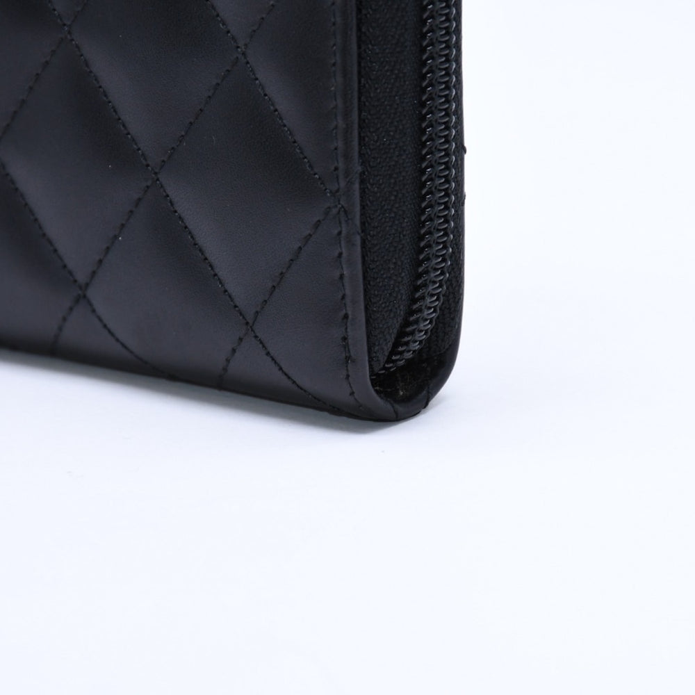Like new CHANEL Cambon Line Round Zip Wallet Long Wallet A50078 19th Calfskin Black Silver Hardware Used 4a005664
