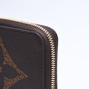 New and unused LOUIS VUITTON Monogram Giant Zippy Coinverse M69354 Monogram Giant Canvas Used 4a005620