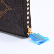 将图片加载到图库查看器，新品未使用 LOUIS VUITTON ルイヴィトン モノグラム ジャイアント ジッピー コインバース M69354 モノグラム ジャイアント キャンバス 中古 4a005620