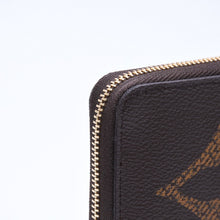 将图片加载到图库查看器，新品未使用 LOUIS VUITTON ルイヴィトン モノグラム ジャイアント ジッピー コインバース M69354 モノグラム ジャイアント キャンバス 中古 4a005620