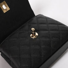 画像をギャラリービューアに読み込む, 新品同様 CHANEL シャネル ココハンドル16 Nano 2WAYバッグ ランダム番台 ココマーク キャビアスキン ブラック ゴールド金具 中古 4a005641