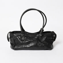Load image into Gallery viewer, 極美品 BALENCIAGA バレンシアガ Le Cityn East-West アリーナ ラムスキン ブラスハードウェア 8457042 ブラック シルバー金具 中古 4a005472