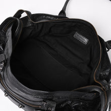 Load image into Gallery viewer, 極美品 BALENCIAGA バレンシアガ Le Cityn East-West アリーナ ラムスキン ブラスハードウェア 8457042 ブラック シルバー金具 中古 4a005472