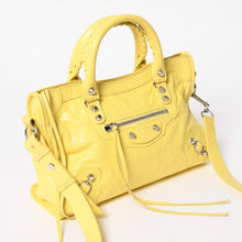 Load image into Gallery viewer, 極美品 BALENCIAGA バレンシアガ Le City レ シティ バッグ スモール 2WAYバッグ 7977892 アリーナラムスキン イエロ シルバー金具 中古 4a005463