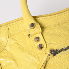Load image into Gallery viewer, 極美品 BALENCIAGA バレンシアガ Le City レ シティ バッグ スモール 2WAYバッグ 7977892 アリーナラムスキン イエロ シルバー金具 中古 4a005463