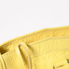 Load image into Gallery viewer, 極美品 BALENCIAGA バレンシアガ Le City レ シティ バッグ スモール 2WAYバッグ 7977892 アリーナラムスキン イエロ シルバー金具 中古 4a005463