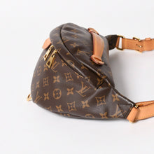 画像をギャラリービューアに読み込む, 極美品 LOUIS VUITTON ルイ ヴィトン バムバッグMM ショルダーバッグ M43644 ブラウン モノグラムキャンバス レザー ゴールド金具 中古 4a005649