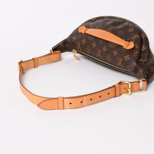 画像をギャラリービューアに読み込む, 極美品 LOUIS VUITTON ルイ ヴィトン バムバッグMM ショルダーバッグ M43644 ブラウン モノグラムキャンバス レザー ゴールド金具 中古 4a005649