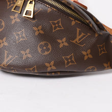 画像をギャラリービューアに読み込む, 極美品 LOUIS VUITTON ルイ ヴィトン バムバッグMM ショルダーバッグ M43644 ブラウン モノグラムキャンバス レザー ゴールド金具 中古 4a005649