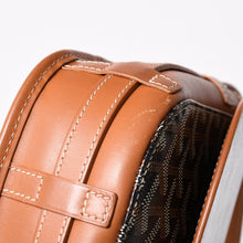 Load image into Gallery viewer, 極美品 GOYARD ゴヤール ベルヴェデーレPM クロスボディバッグ ブラウン PVCコーティングキャンバス レザー シルバー金具 中古 4a005655