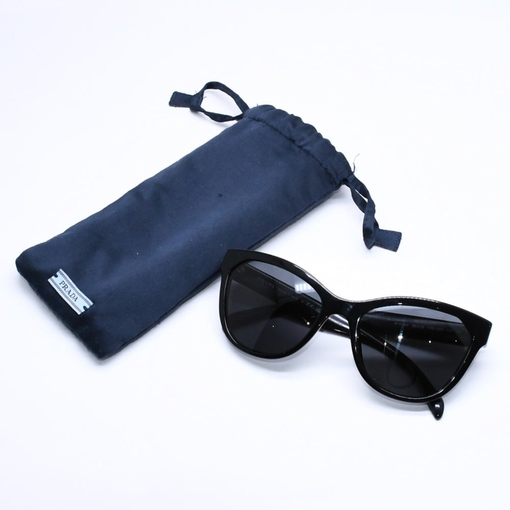 PRADA プラダ サングラス アイウェア キャットアイサングラス SPR 15V サイズ56◻︎19 ブラック シルバーロゴ 美品 中古 4a005168