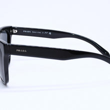 画像をギャラリービューアに読み込む, PRADA プラダ サングラス アイウェア キャットアイサングラス SPR 15V サイズ56◻︎19 ブラック シルバーロゴ 美品 中古 4a005168