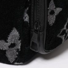 Load image into Gallery viewer, 新品同様品 ルイヴィトン LOUIS VUITTON キーポル・バンドリエール 25 ボストンバッグ モノグラムエクリプス タフタージュ M45438 中古 4a005635