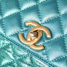 将图片加载到图库查看器，極美品 CHANEL シャネル ココハンドル 29 2WAYバッグ 28番台 ココマーク キャビアスキン メタリックグリーン ゴールド金具 中古 4a005666