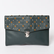 将图片加载到图库查看器，PRADA プラダ クラッチバッグ スタッズ ラインストーン サフィアーノレザー トライアングルロゴ ダークグリーン 美品 中古 4a005637