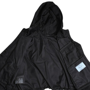 極美品 PRADA プラダ Re-Nylonトライアングルロゴ クロップド フード付き ジャケット ブラック サイズ36 シルバー金具 中古 4a005669