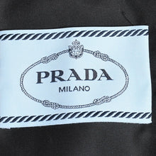 画像をギャラリービューアに読み込む, 極美品 PRADA プラダ Re-Nylonトライアングルロゴ クロップド フード付き ジャケット ブラック サイズ36 シルバー金具 中古 4a005669