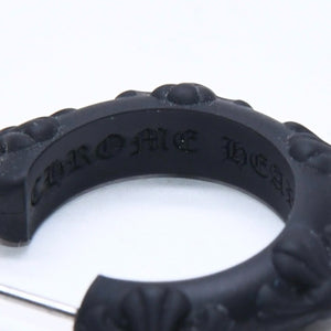 新品未使用品 CHROME HEARTS クロムハーツ ラバー RUBBER HOOP CROSS SML クロスバンドフープシリコンピアス 重量0.71 ブラック 中古 4a005751
