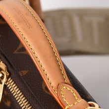 将图片加载到图库查看器，極美品 LOUIS VUITTON ルイヴィトン モノグラム ユーティリティ クロスボディ M80446 ショルダーバッグ ブラウン ゴールド金具 中古 4a005654