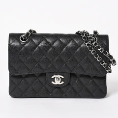 新品同様 CHANEL シャネル マトラッセ23 Wフラップ Wチェーンショルダーバッグ ランダム番台 ココマーク キャビアスキン ブラック 中古 4a005676