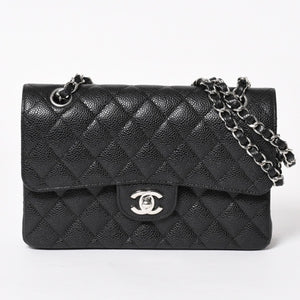 新品同様 CHANEL シャネル マトラッセ23 Wフラップ Wチェーンショルダーバッグ ランダム番台 ココマーク キャビアスキン ブラック 中古 4a005676
