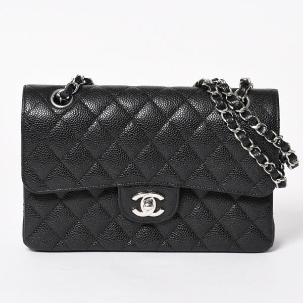 新品同様 CHANEL シャネル マトラッセ23 Wフラップ Wチェーンショルダーバッグ ランダム番台 ココマーク キャビアスキン ブラック 中古 4a005676