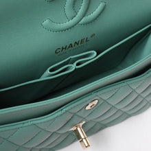 画像をギャラリービューアに読み込む, 新品同様 CHANEL シャネル マトラッセ23 Wフラップ Wチェーンショルダーバッグ A01113 ランダム番台 ココマーク ラムスキン ミントグリーン 中古 4a005675