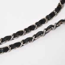 Load image into Gallery viewer, CHANEL シャネル ミニマトラッセ17 Sフラップ Sチェーンショルダーバッグ ココマーク キャビアスキン ブラック 美品 中古 4a005462
