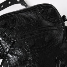 画像をギャラリービューアに読み込む, 新品同様 BALENCIAGA バレンシアガ ル カゴール ショルダーバッグ ブラック ブラック 719065 現行 中古 4a005682
