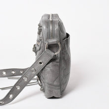 将图片加载到图库查看器，BALENCIAGA バレンシアガ ル・カゴール ショルダーバッグ グレー レザー 719065 シルバー金具 美品 中古 4a005476