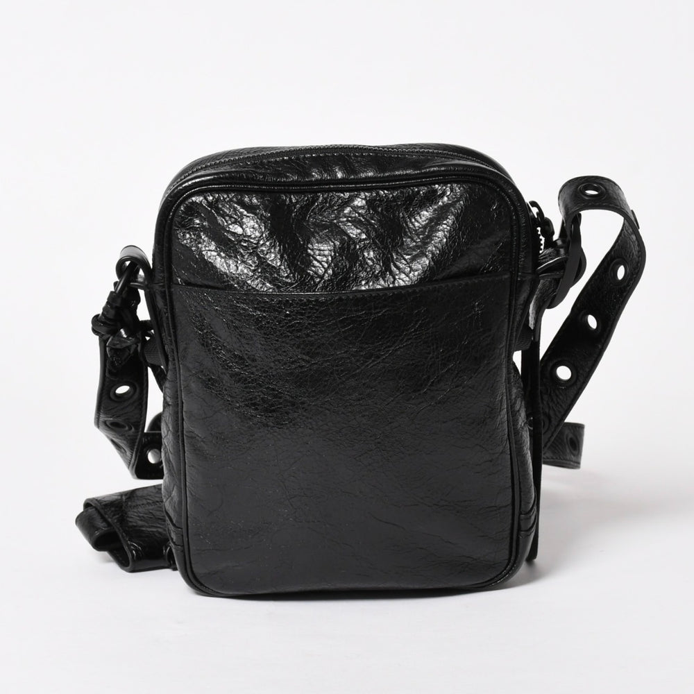 新品同様 BALENCIAGA バレンシアガ ル カゴール ショルダーバッグ ブラック ブラック 719065 現行 中古 4a005682