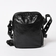画像をギャラリービューアに読み込む, 新品同様 BALENCIAGA バレンシアガ ル カゴール ショルダーバッグ ブラック ブラック 719065 現行 中古 4a005682