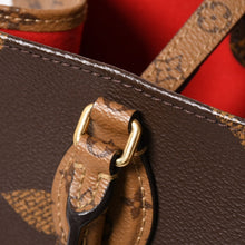 将图片加载到图库查看器，新品同様品 LOUIS VUITTON ルイヴィトン モノグラム ジャイアント リバース オンザゴーMM トートバッグ M45321 ブラウン 中古 4a005471