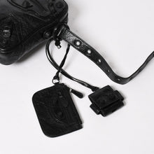 画像をギャラリービューアに読み込む, 新品同様 BALENCIAGA バレンシアガ ル カゴール ショルダーバッグ ブラック ブラック 719065 現行 中古 4a005682