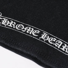 画像をギャラリービューアに読み込む, CHROME HEARTS クロムハーツ オールド ヴァインダガー スクロールラベル プリント トップス 黒 ホワイト 美品 中古 4a005606