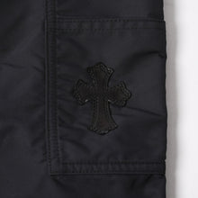 画像をギャラリービューアに読み込む, 新品未使用 CHROME HEARTS クロムハーツ カーペンター ダブルニー ナイロン &amp; レザー パンツ ワークパンツ クロスボール スクロールラベル ホースシュー ブラック ナイロン レザー シルバー925 中古 4a005700