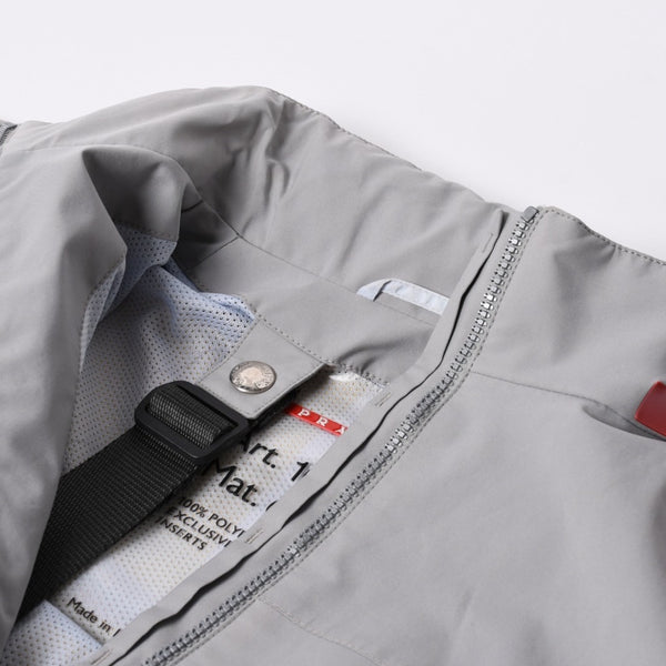 極美品 PRADA SPORTS プラダスポーツ GORE-TEX ゴアテックス ギミックジャケット ジャケット ナイロンジャケット サイズ42 グレー 中古 4a006462