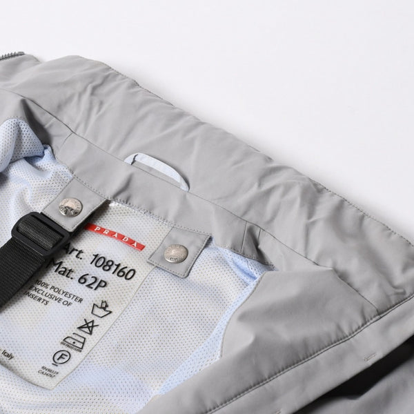 極美品 PRADA SPORTS プラダスポーツ GORE-TEX ゴアテックス ギミックジャケット ジャケット ナイロンジャケット サイズ42 グレー 中古 4a006462