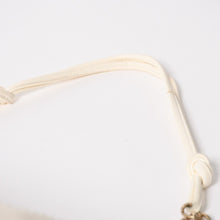 将图片加载到图库查看器中。 極美品 CHANEL シャネル ショルダーバッグ チェーンワンショルダーバッグ 花柄 ホワイト レッド グリーン ゴールド金具 8番台 ラムスキン 中古 4a005640