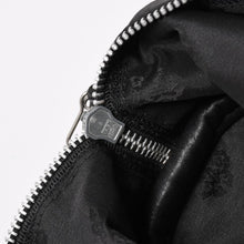 将图片加载到图库查看器中。 極美品 CHROMEHEARTS クロムハーツ ヨガマット ヨガマットケース クロスパッチ ダガー レザー ナイロン ブラック 中古 4a005565