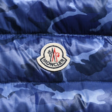 将图片加载到图库查看器中。 極美品 MONCLER モンクレール PATRICKダウンベスト 210914336205 サイズ5 ブルー ダウン 中古 4a005771
