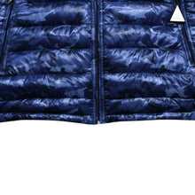 将图片加载到图库查看器中。 極美品 MONCLER モンクレール PATRICKダウンベスト 210914336205 サイズ5 ブルー ダウン 中古 4a005771